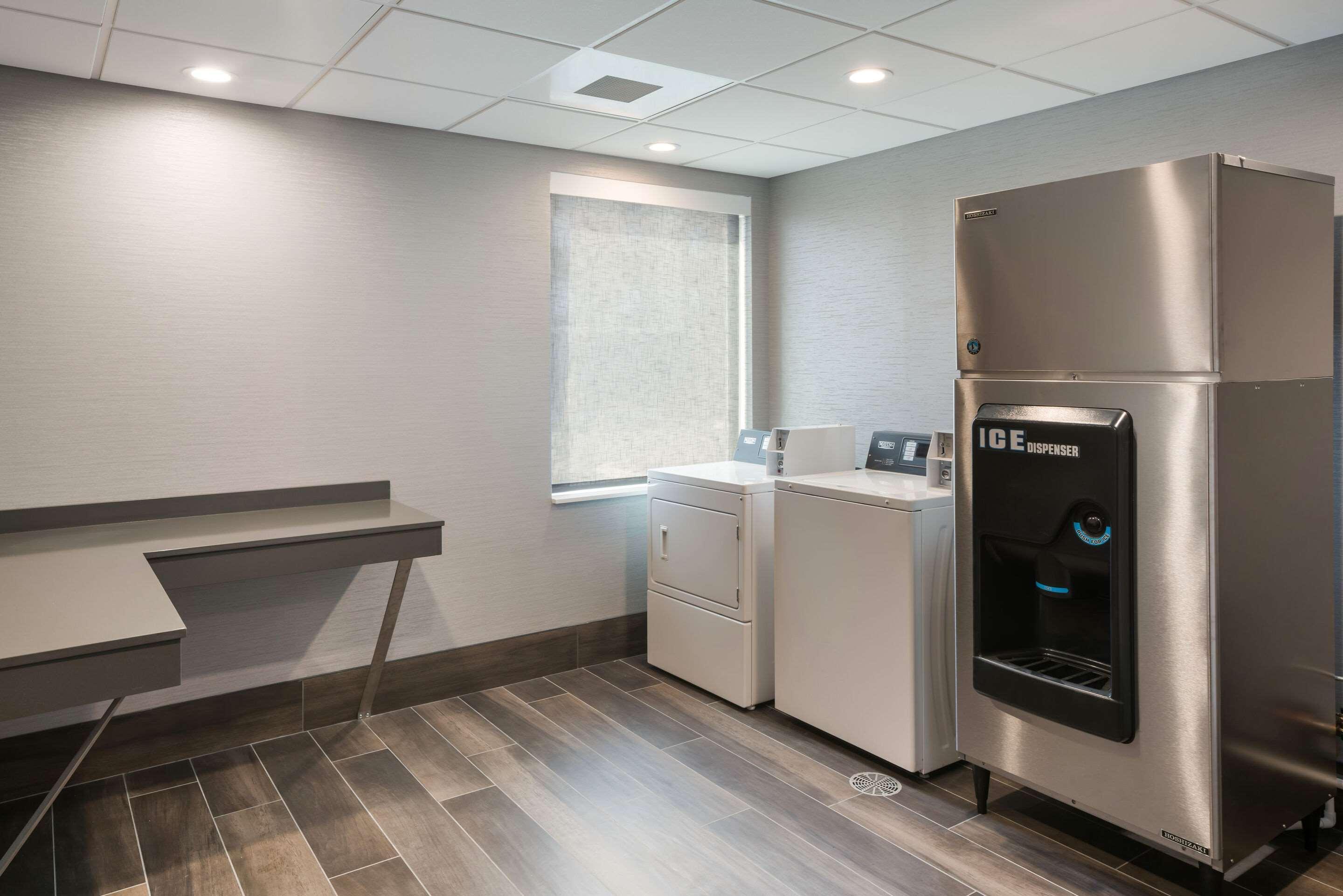 Comfort Suites Kennewick At Southridge Экстерьер фото